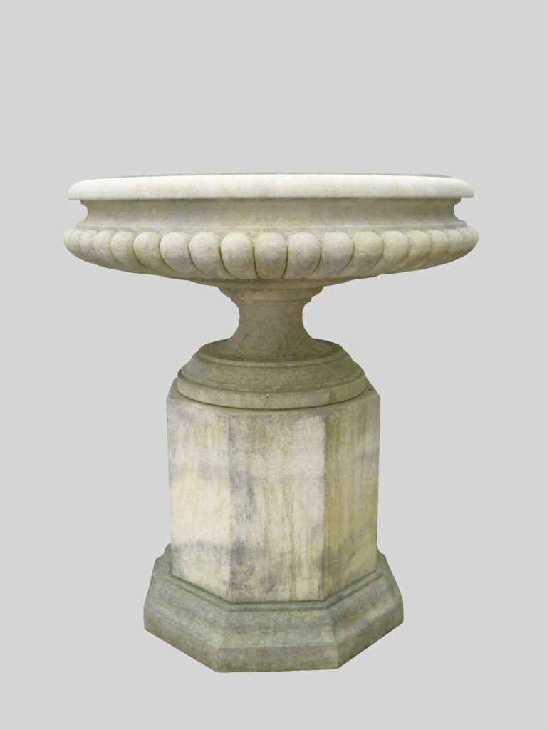 Fioriera a tazza baccellata - Pietra di Vicenza VV-18