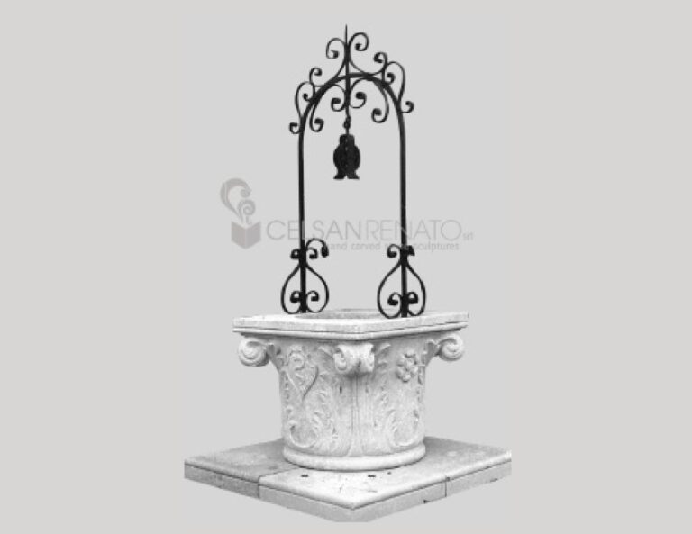 Pozzo a capitello con decorazioni a fogliame - Pietra di Vicenza